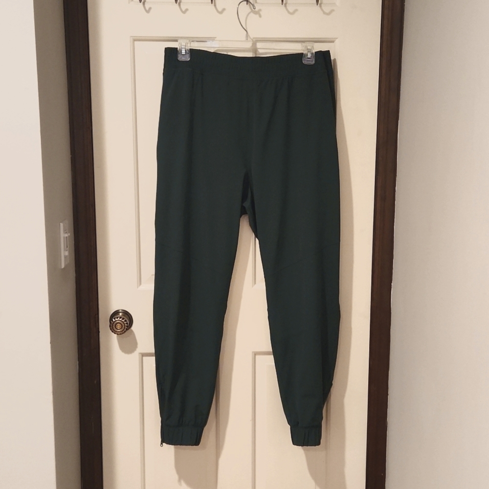 3X Alder Be Free Jogger Pants in Forest Green